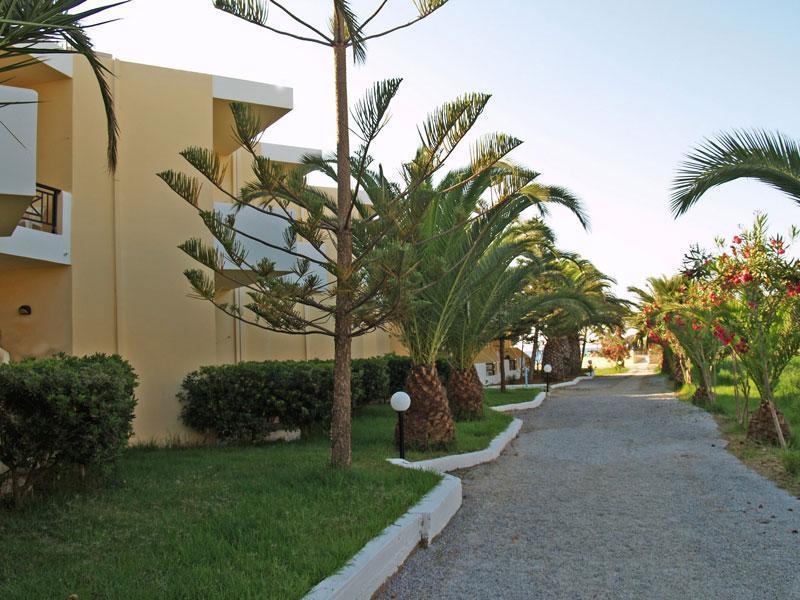 Silver Beach Hotel Paralia Kourna Exterior foto